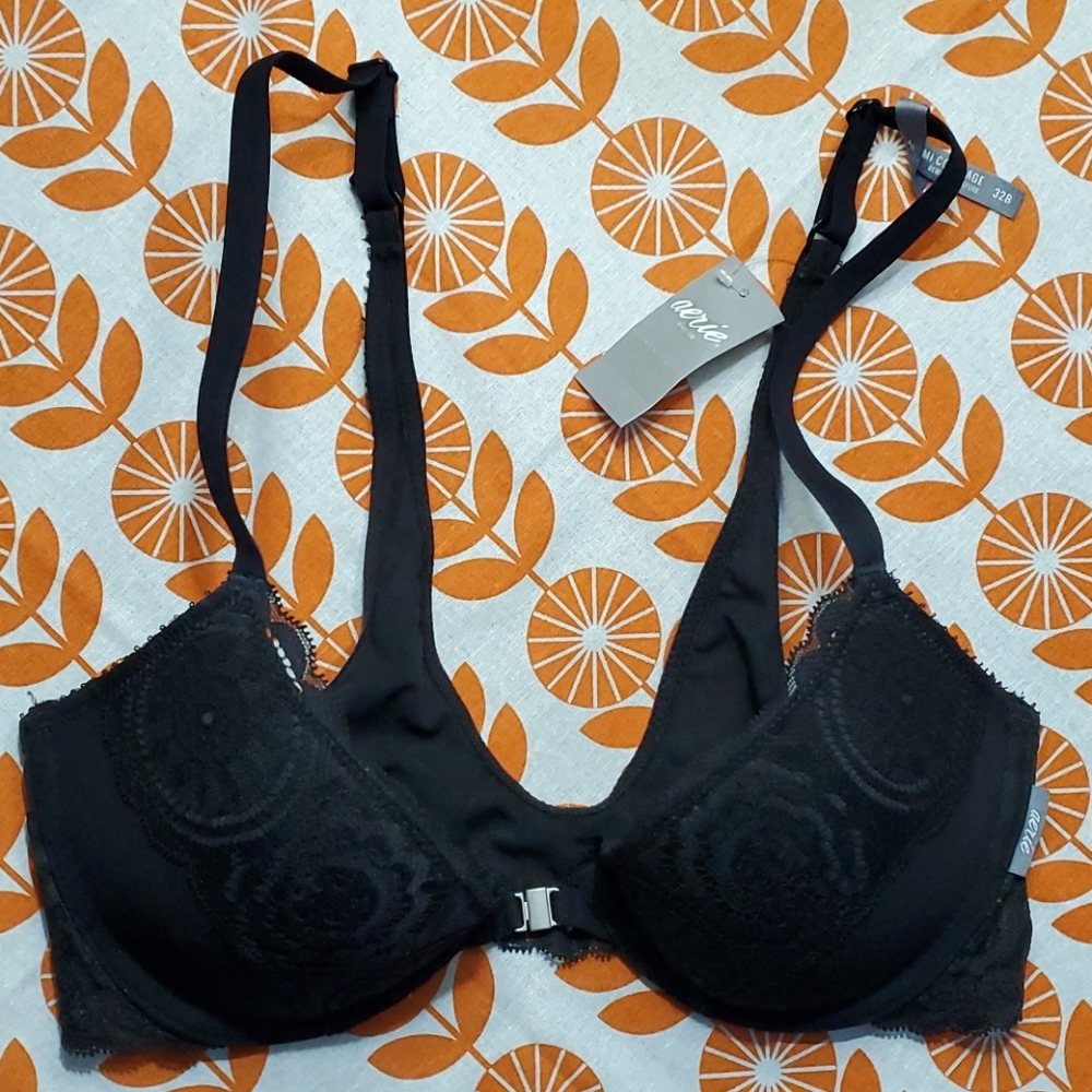 Brand new with tags black aerie front clasp bra